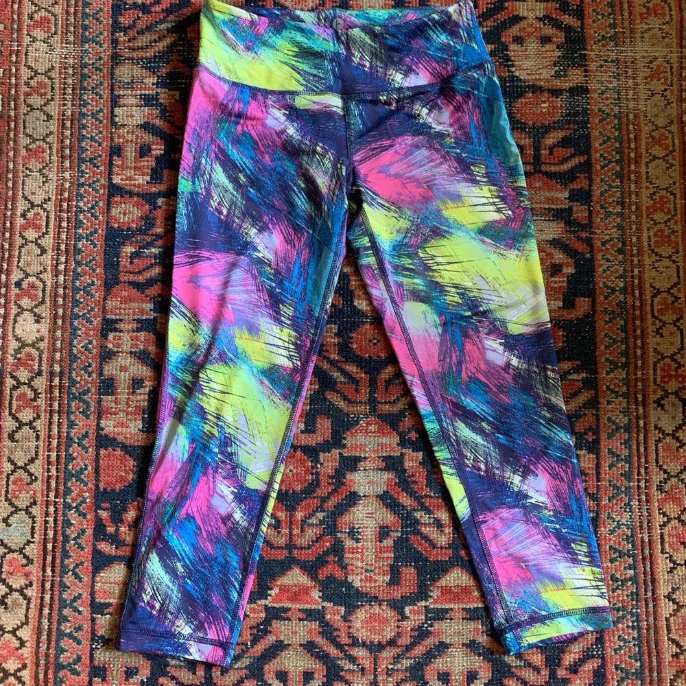 Multicolor workout crops